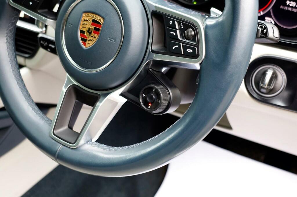 Porsche Cayenne V6 22K Spec Pan Roof Heads Up Display Black #42