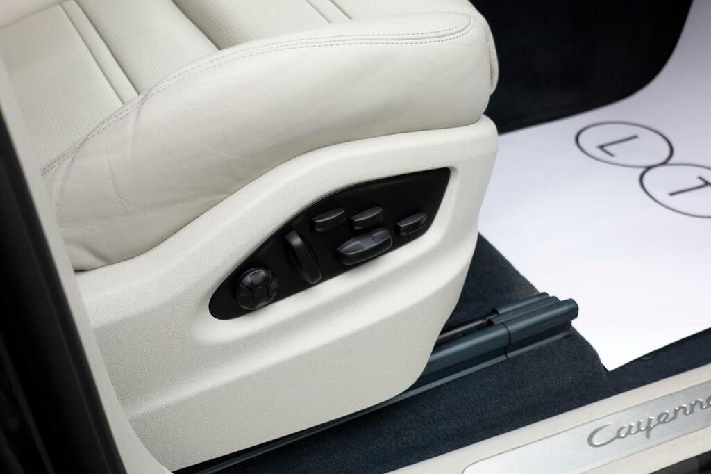Porsche Cayenne V6 22K Spec Pan Roof Heads Up Display Black #34