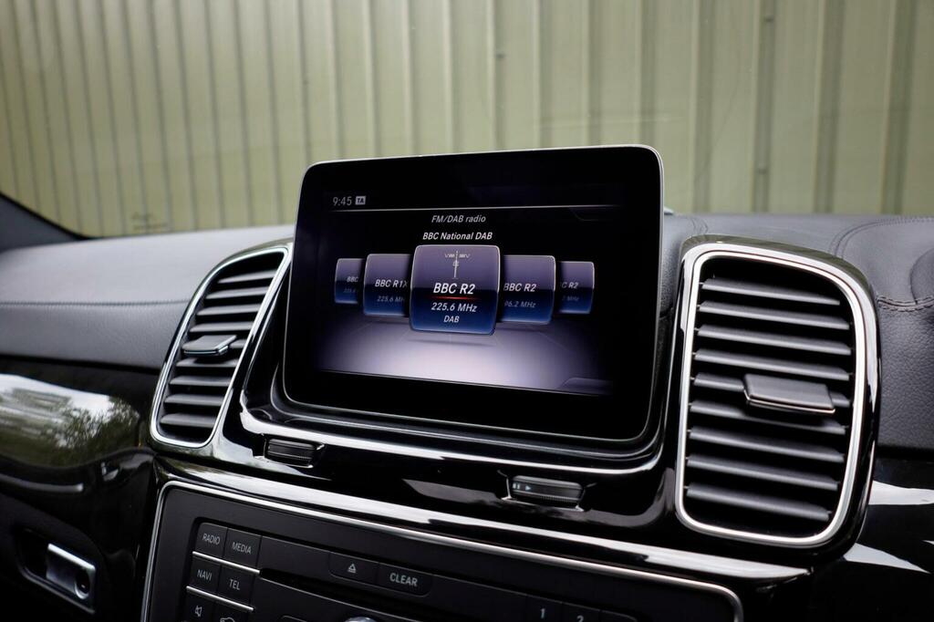 Mercedes-Benz GLS Class Gls 350 D 4Matic Amg Line White #32