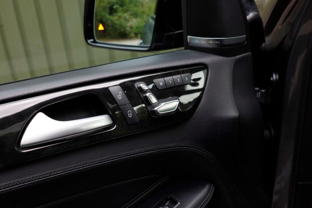 Mercedes-Benz GLS Class Gls 350 D 4Matic Amg Line White #30
