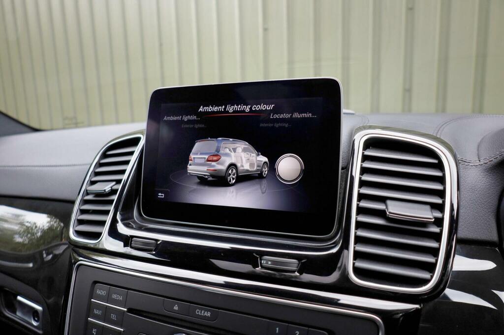 Mercedes-Benz GLS Class Gls 350 D 4Matic Amg Line White #46