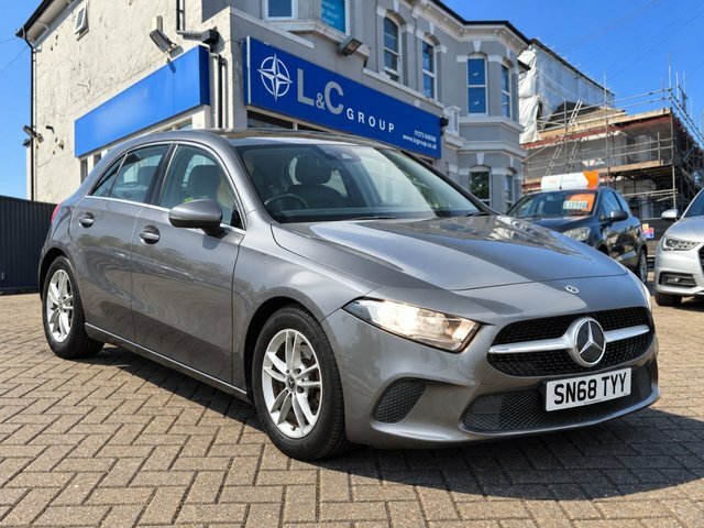 Mercedes-Benz A Class 1.3 A180 Se Euro 6 136 Ps Grey