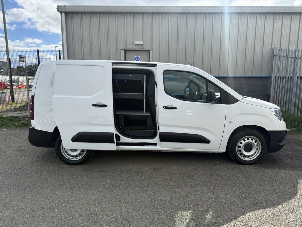 Vauxhall Combo Panel Van 1.5 Turbo D 2300 Edition 2020 White #3