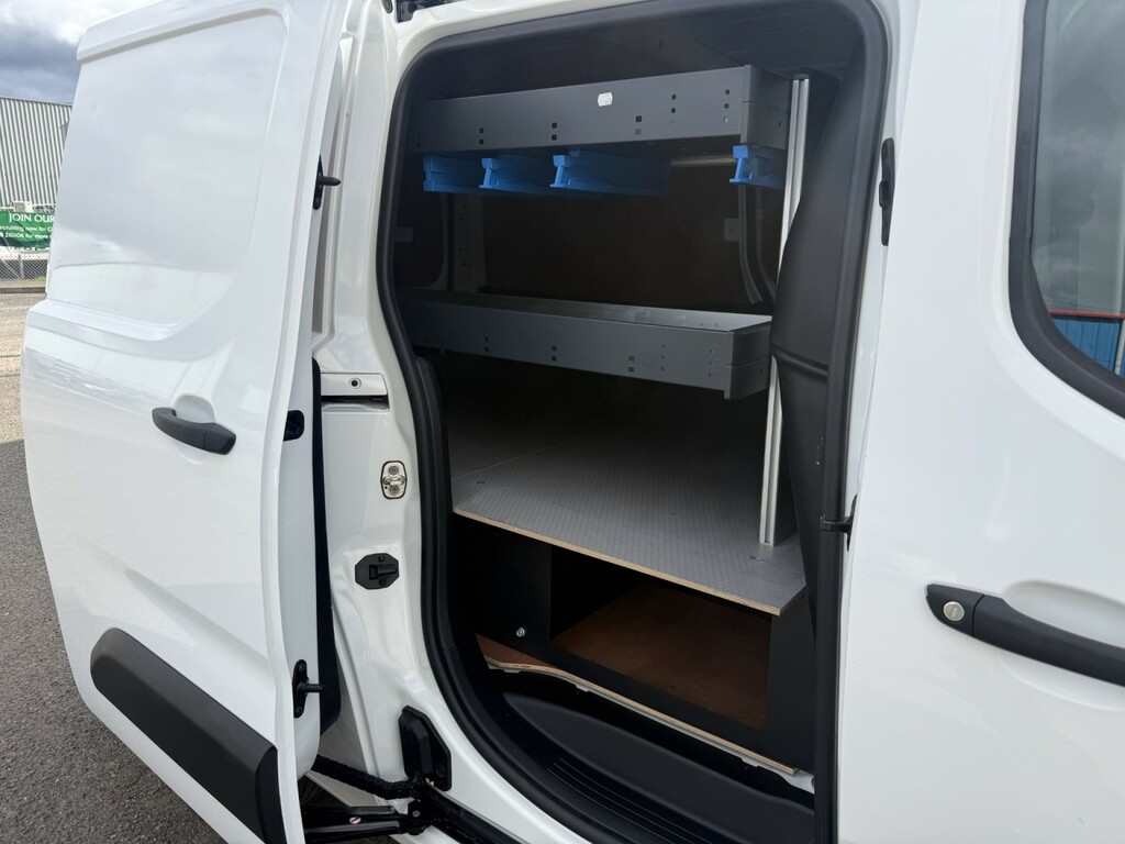 Vauxhall Combo Panel Van 1.5 Turbo D 2300 Edition 2020 White #4