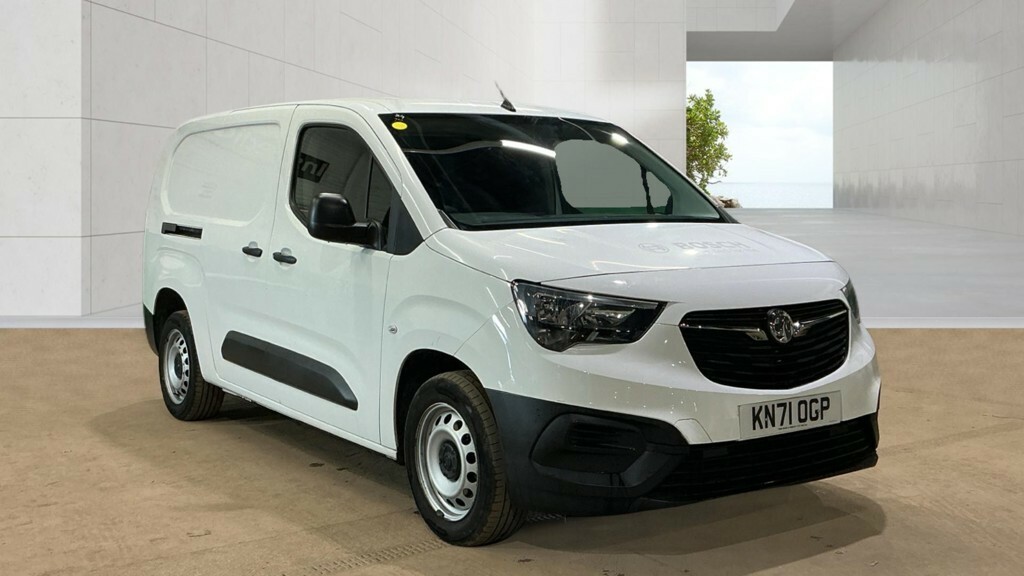 Vauxhall Combo 1.5 Turbo D 2300 Edition White