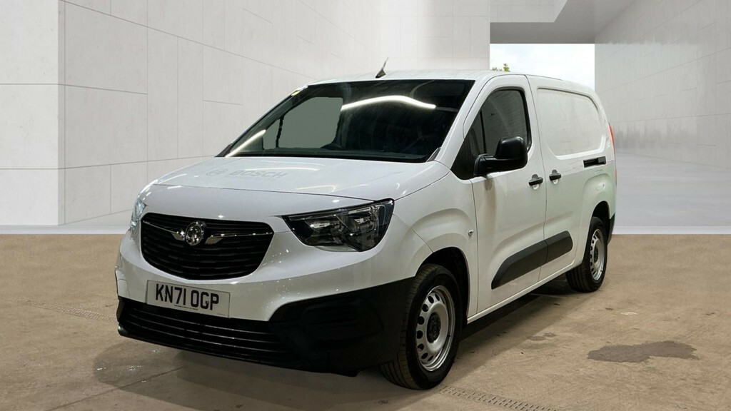 Vauxhall Combo 1.5 Turbo D 2300 Edition White #2