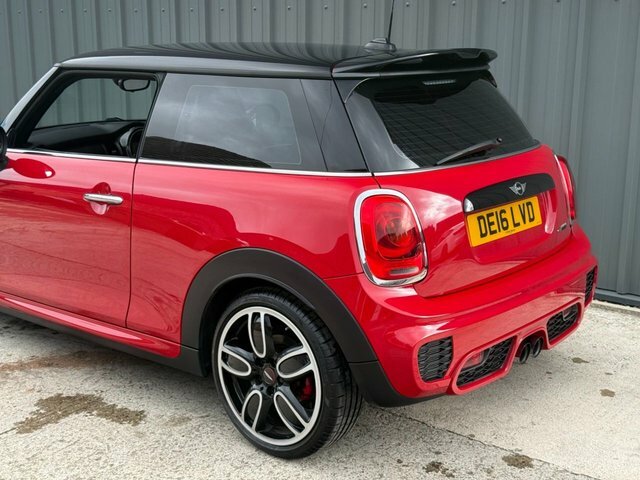 Mini Hatch 1.2 One White #30