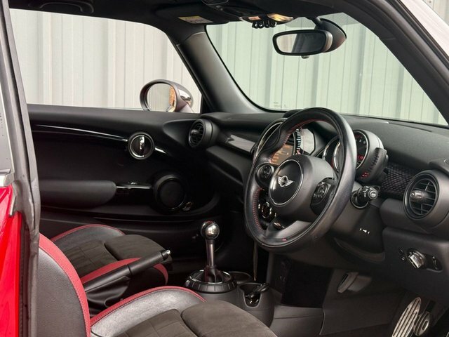 Mini Hatch John Cooper Works 2.0 Hatchback Red #5