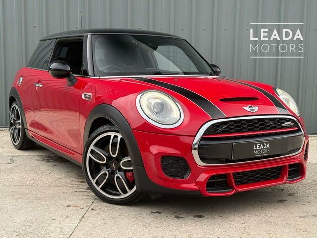 Mini Hatch John Cooper Works 2.0 Hatchback Red