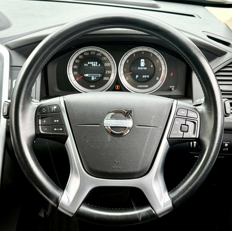 Volvo XC60 Se Luxury Awd D5 4Wd Black #24