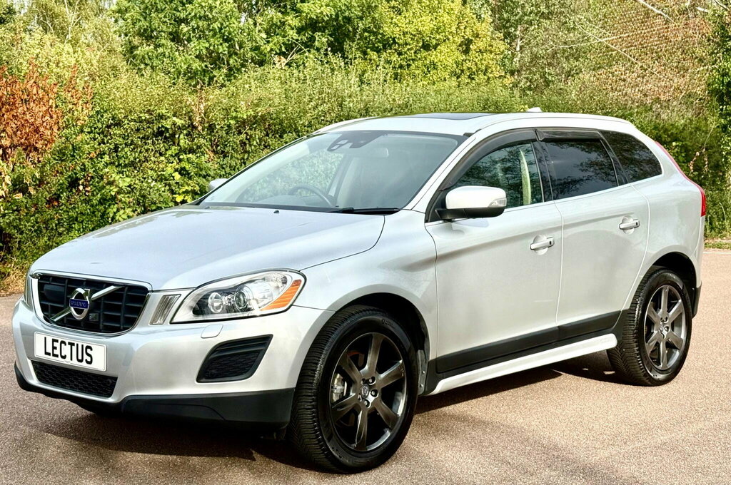 Volvo XC60 Se Luxury Awd D5 4Wd Black #6
