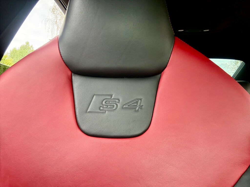 Audi S4 Avant 3.0 Tfsi V6 Black Edition S Tronic Quattro E Black #24