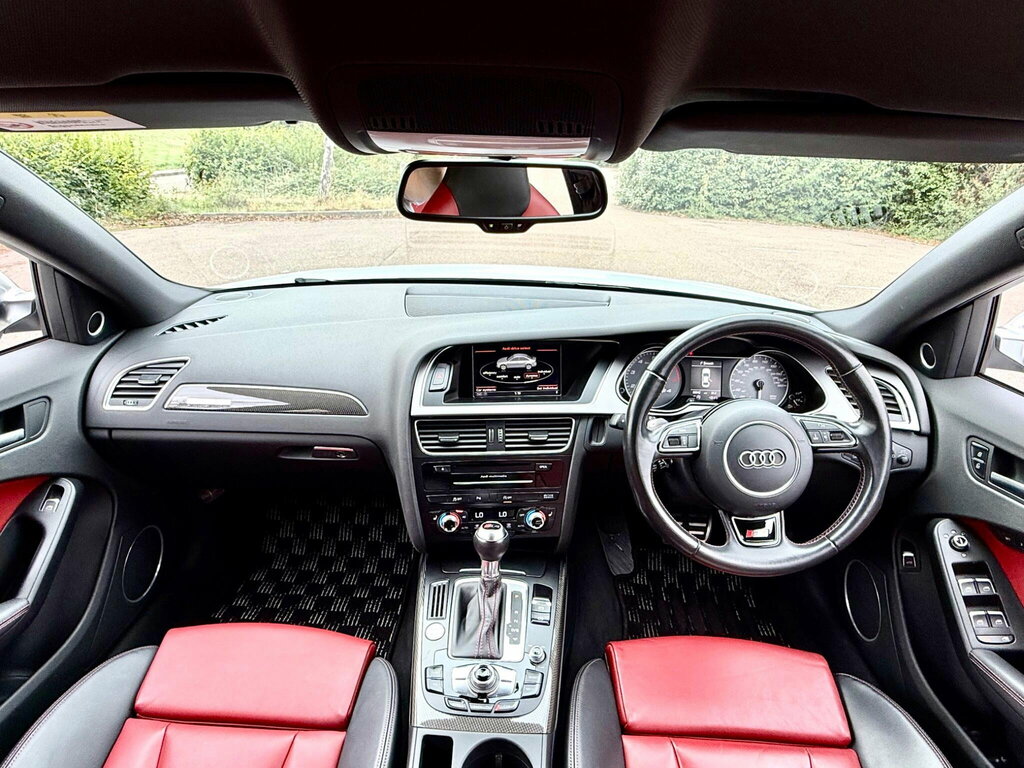 Audi S4 Avant 3.0 Tfsi V6 Black Edition S Tronic Quattro E Black #29