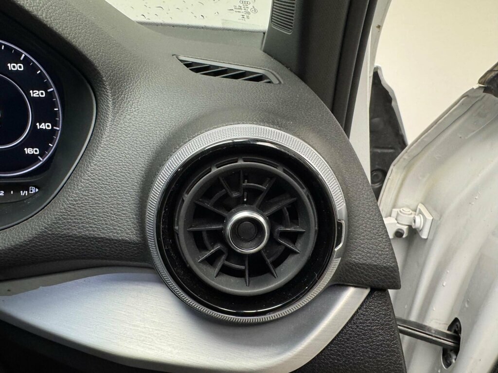 Audi Q2 35 Tfsi Sport S Tronic Grey #13