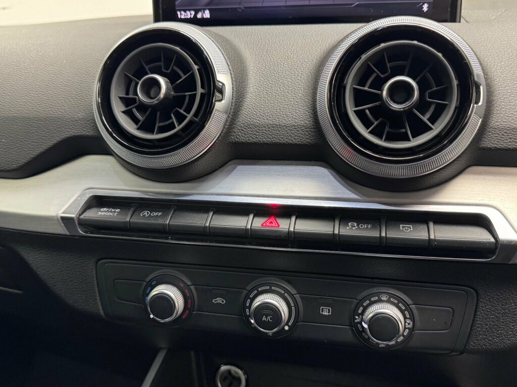 Audi Q2 35 Tfsi Sport S Tronic Grey #24