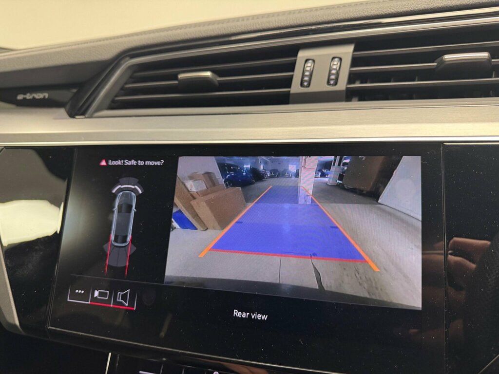 Audi Q8 e tron 300Kw 55 Quattro 114Kwh Black Edition Black #19