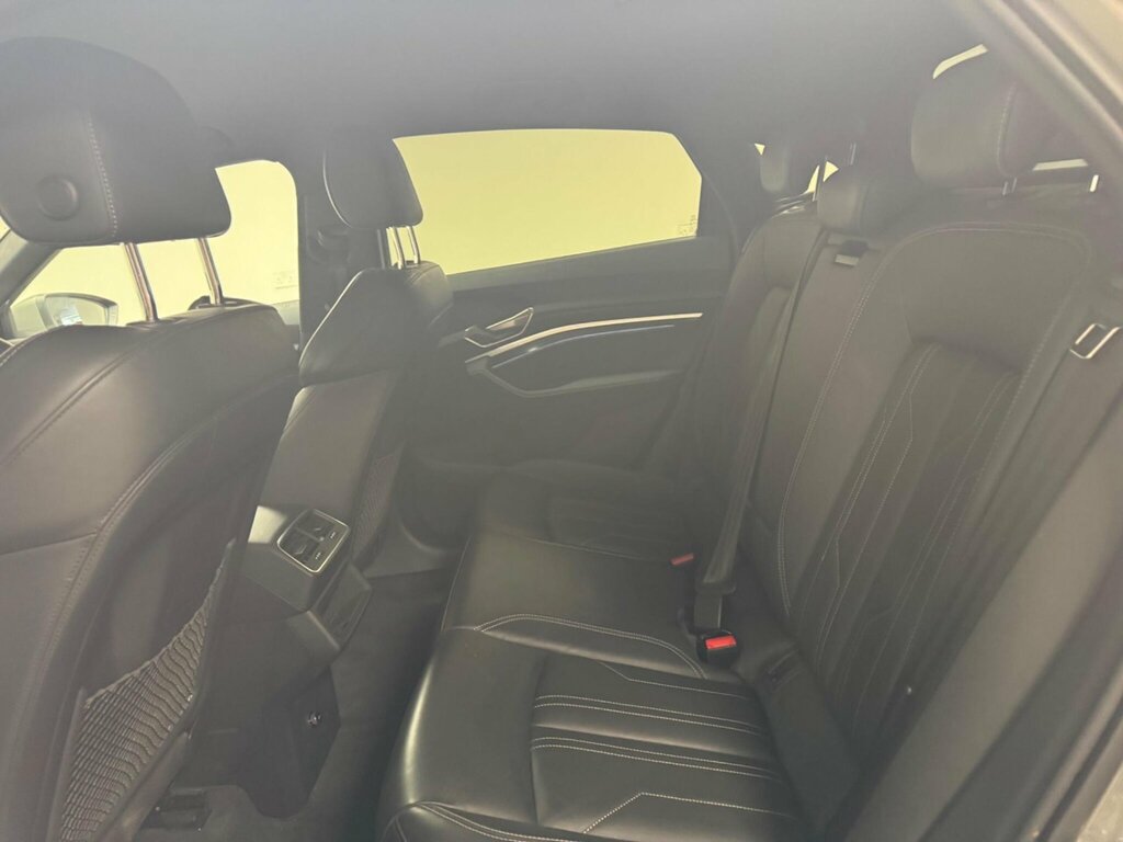 Audi Q8 e tron 300Kw 55 Quattro 114Kwh Black Edition Black #13