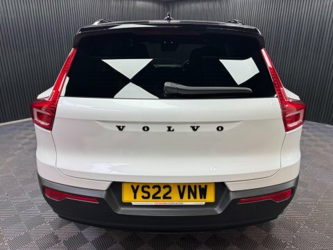Volvo XC40 2.0 B4 Mhev YS22VNW White #6