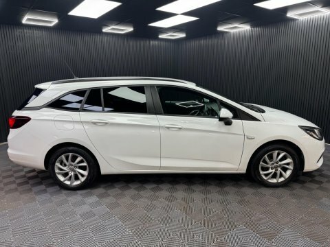 Vauxhall Astra 1.5 Turbo D White #2