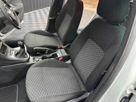 Vauxhall Astra 1.2 Turbo 145 Sri Black #39