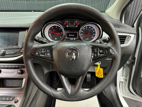 Vauxhall Astra 1.2 Turbo 145 Sri Black #9