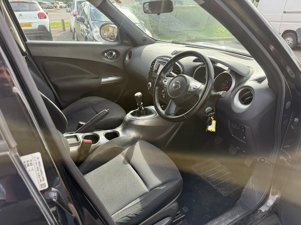 Nissan Juke Acenta Sport Dig-t Red #2