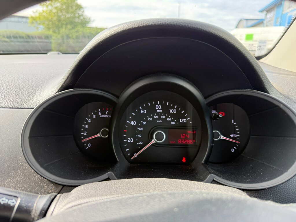 Kia Picanto 1.0 1 Hatchback Euro 5 68 Bhp White #5