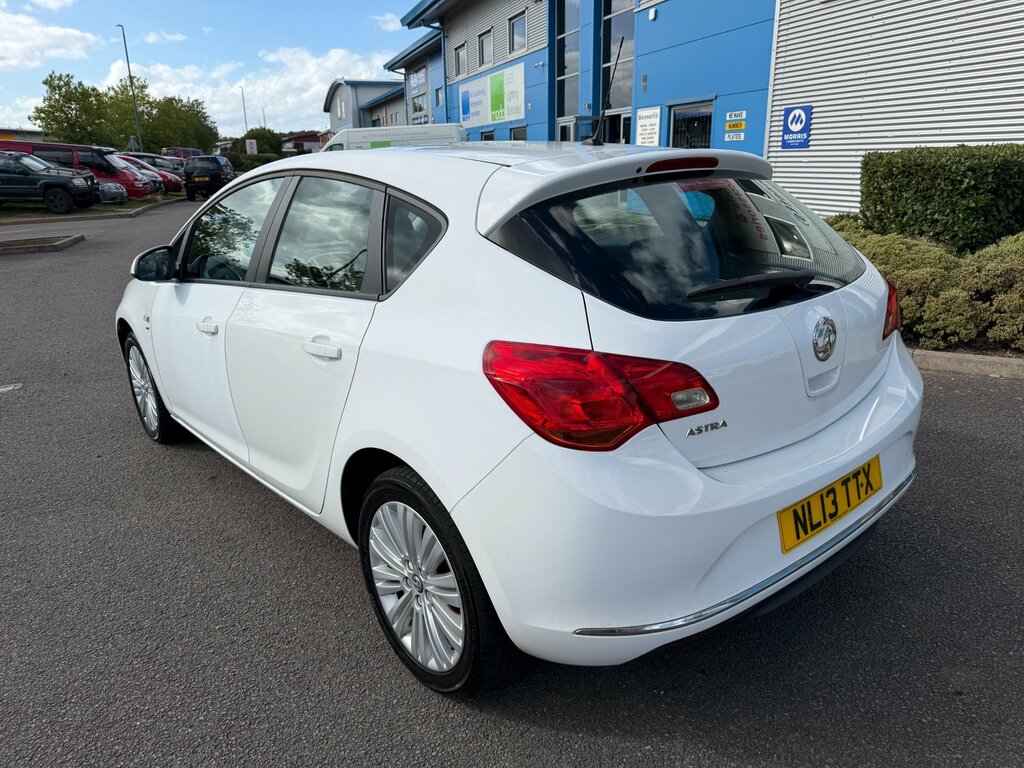 Vauxhall Astra 2.0 Astra Vxr White #7
