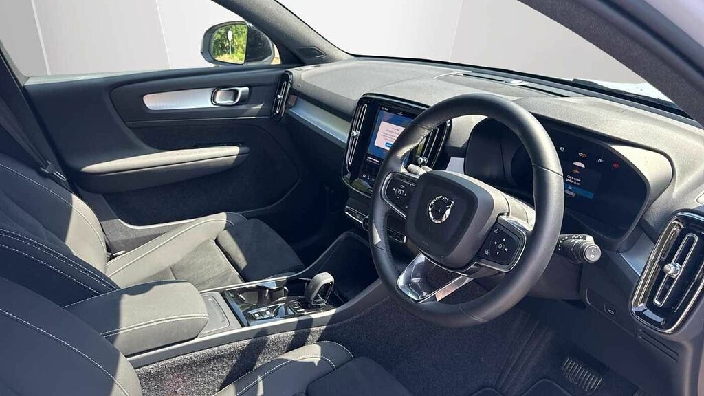 Volvo XC40 Plus, B4 Mild Hybrid, Power Tailgate - Bli GF26KUU Blue #4