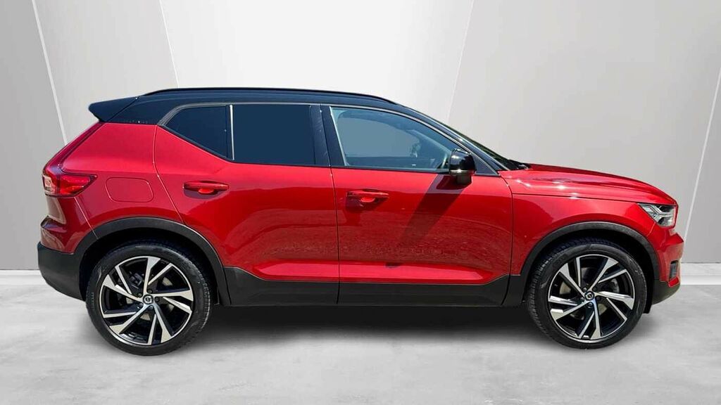 Volvo XC40 Recharge R-design Pro, T5 20 Alloys - Sensus Nav Red #3
