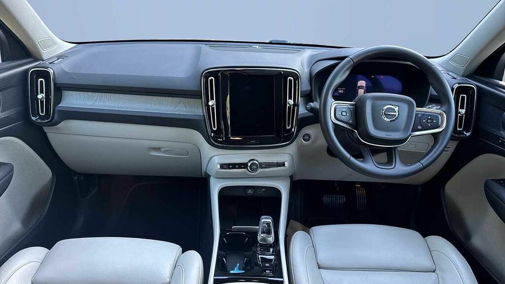 Volvo XC40 Plus, B3 Mild Hybrid, Tinted Windows - Par Green #5