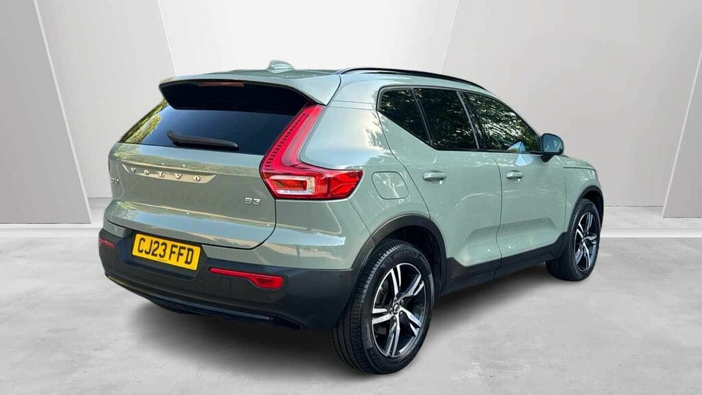 Volvo XC40 Plus, B3 Mild Hybrid, Tinted Windows - Par Green #2