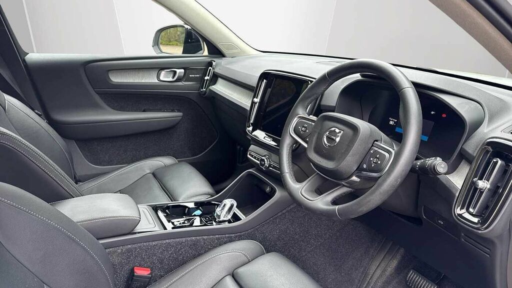 Volvo XC40 Ultra, B3 Mild Hybrid, 20 Alloys - Cruise White #4