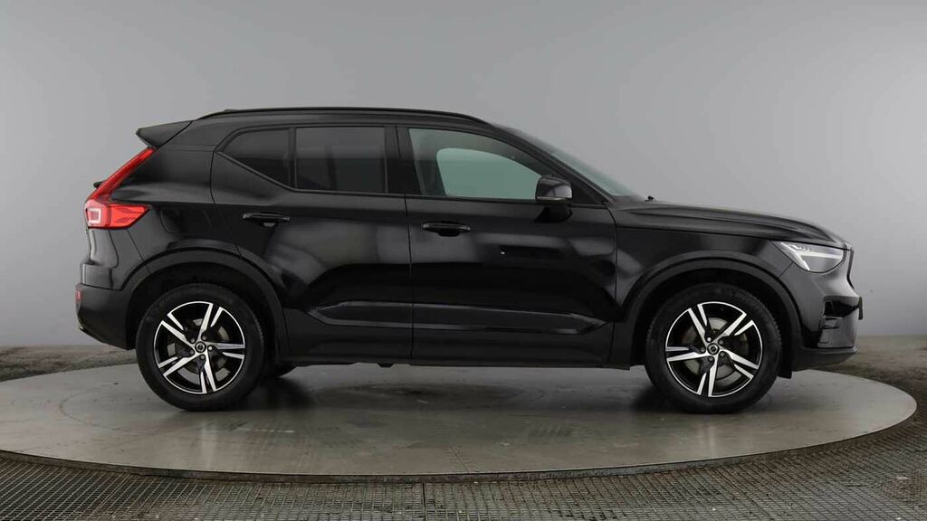 Volvo XC40 Plus, B3 Mild Hybrid, Darktinted Windows- Black #2