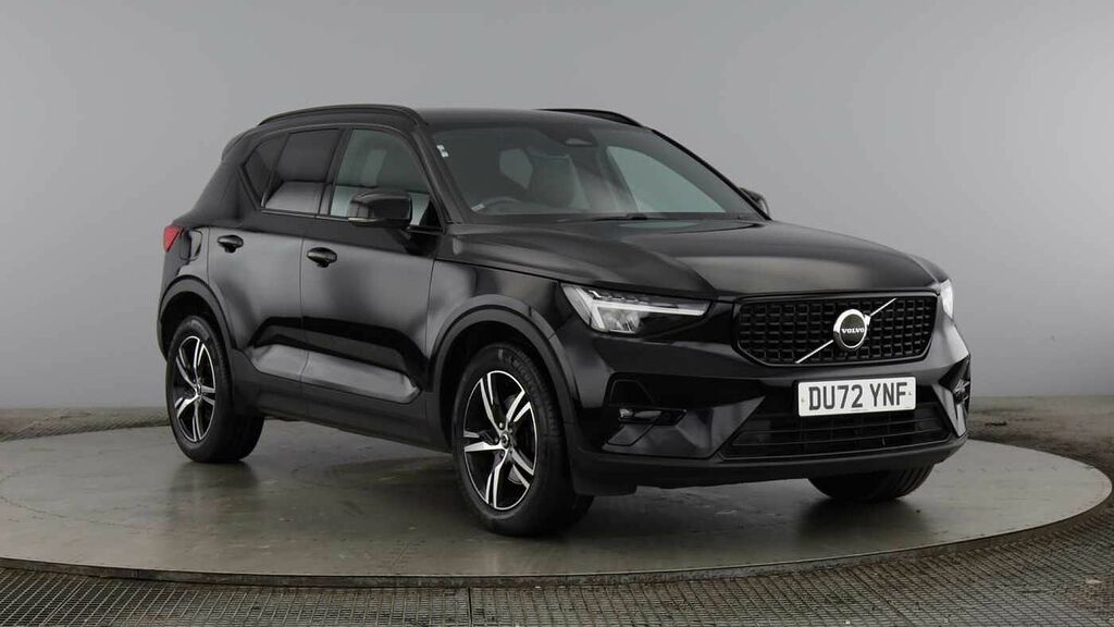 Volvo XC40 Plus, B3 Mild Hybrid, Darktinted Windows- Black