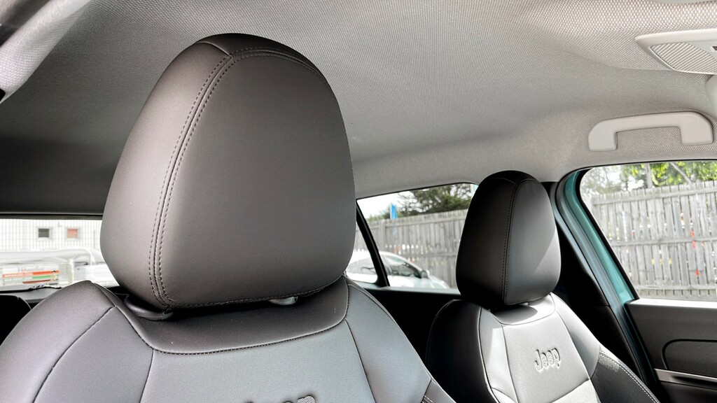 Jeep Avenger 1.2 E-hybrid Summit Dct White #50