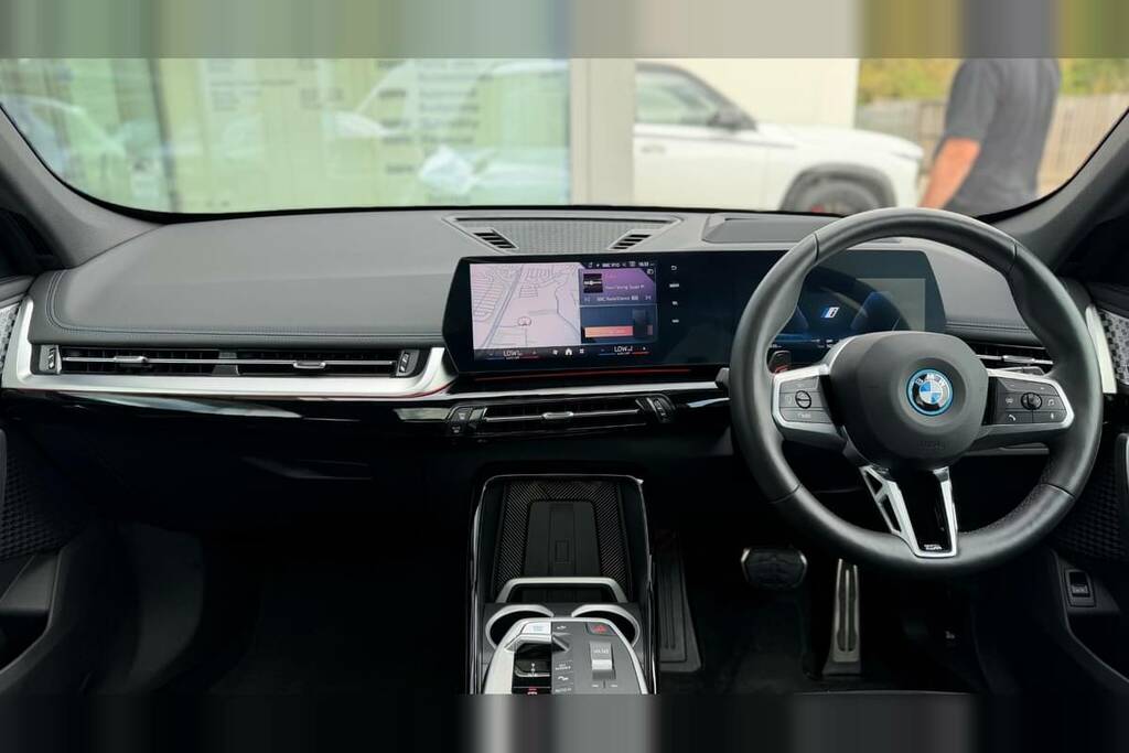 BMW iX1 150Kw Edrive20 M Sport 65Kwh Blue #5
