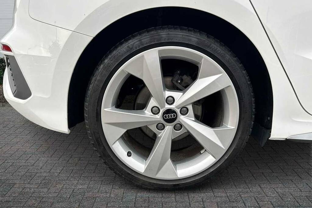 Audi A3 30 Tfsi S Line White #5
