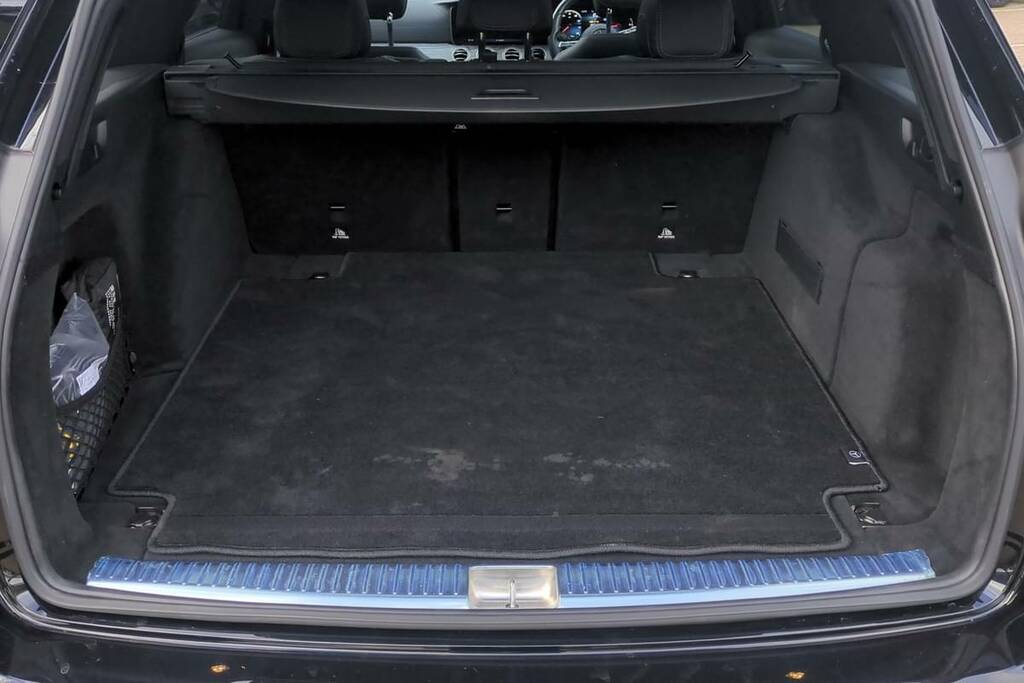 Mercedes-Benz E Class E220d Amg Line Night Edition Prem 9G-tronic Black #2