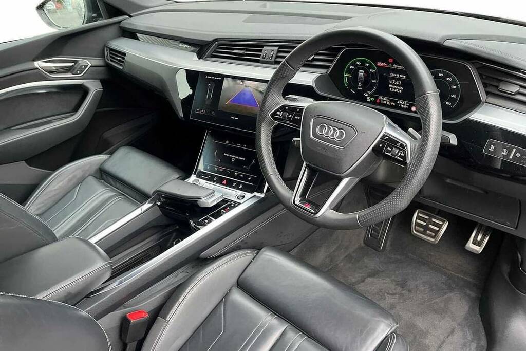 Audi Q8 e tron 300Kw 55 Quattro 114Kwh S Line NA23CBF Black #6