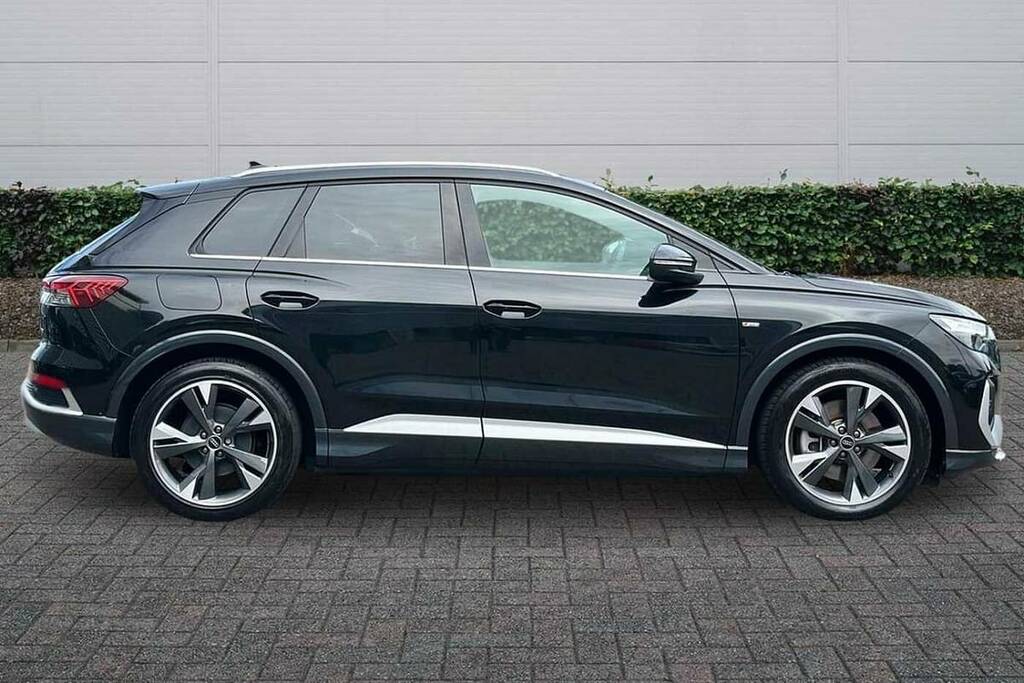 Audi Q4 E Tron 210Kw 45 82Kwh S Line Leather Black #4
