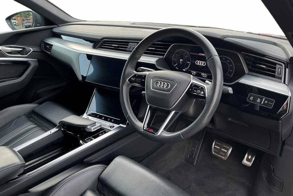 Audi Q8 e tron 300Kw 55 Quattro 114Kwh S Line Grey #6