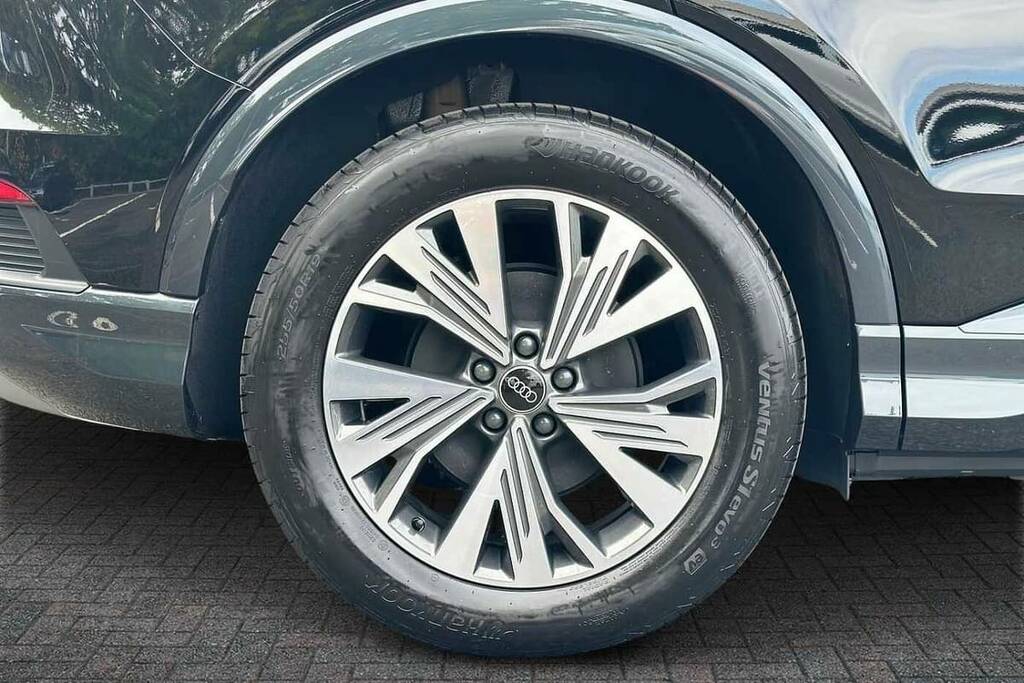 Audi Q4 E Tron 150Kw 40 63Kwh Sport Leather Black #5