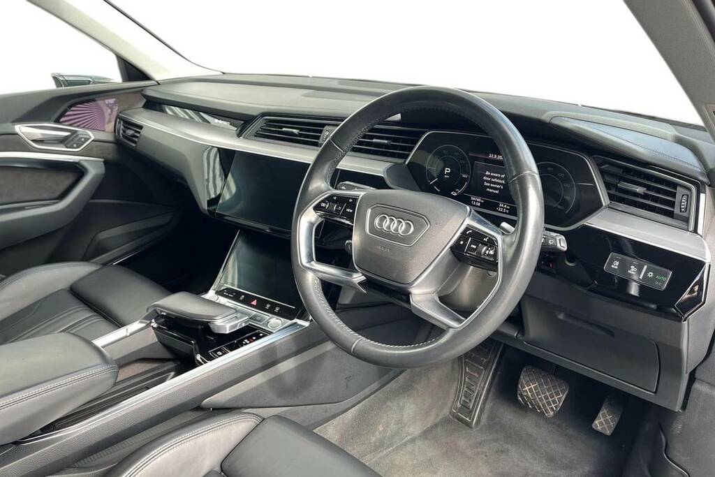 Audi E-tron 300Kw 55 Quattro 95Kwh Launch Edition Silver #4