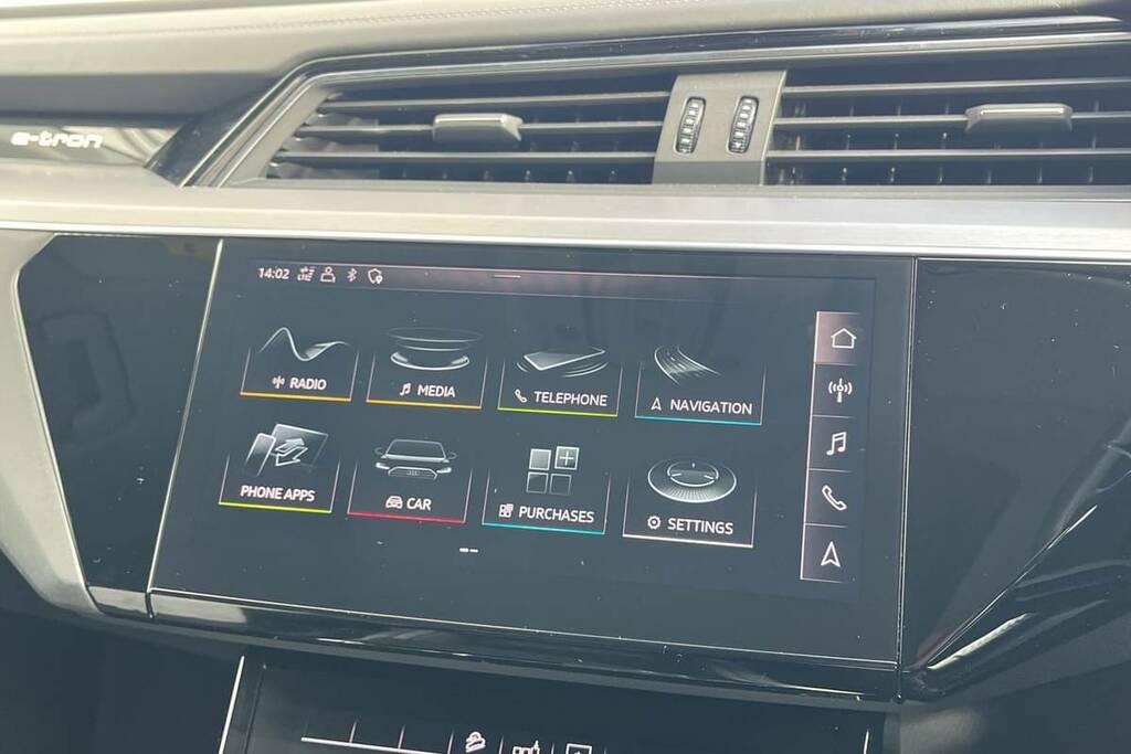Audi E-tron 300Kw 55 Quattro 95Kwh Launch Edition Silver #3