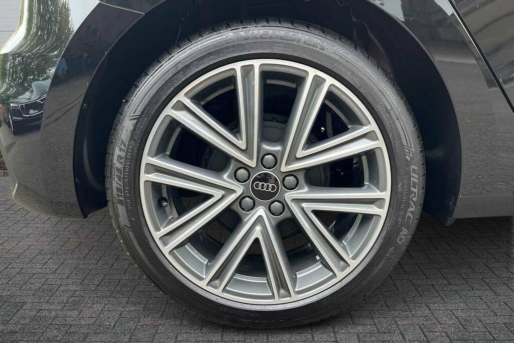 Audi A1 25 Tfsi S Line BV76FSY Black #4