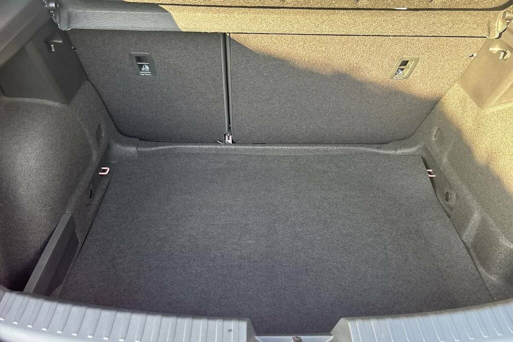 Seat Leon 1.5 Etsi 115 Se Dynamic Dsg Dap Red #2