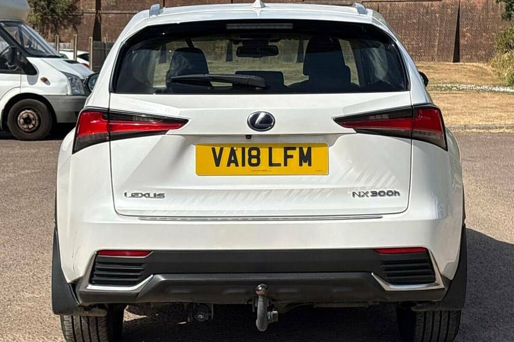 Lexus NX 300H 2.5 Luxury Cvt Premium Nav Convenience Silver #10