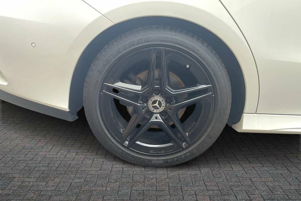 Mercedes-Benz CLA Class 200 Amg Line Tip Black #26