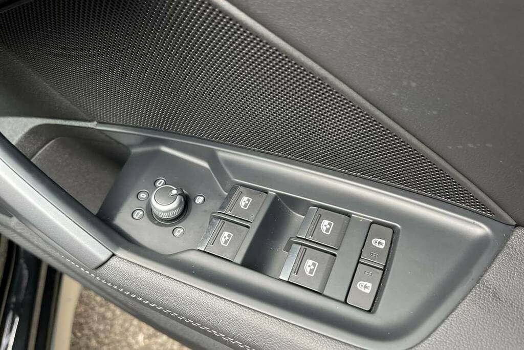 Audi A3 30 Tfsi S Line Black #5